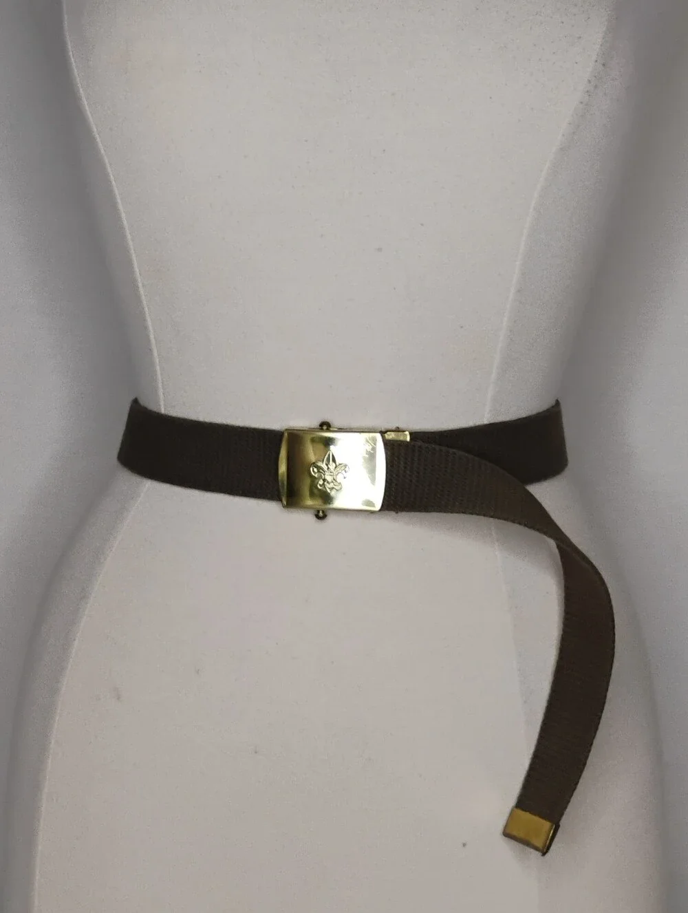 Vintage 70s 80s Women's Brown Belt Brass Friction Buckle fleur-de-lis Boy Scouts